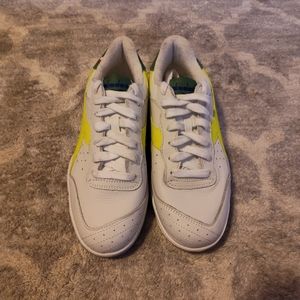 Diadora Shoes